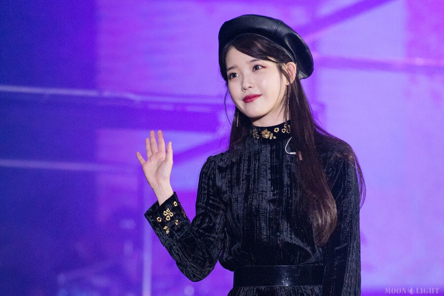 iu 李知恩