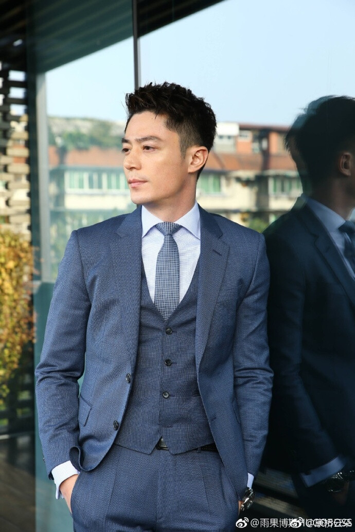 bemyboss霍建华# 以后我蓝朋友必须这么穿…-堆糖