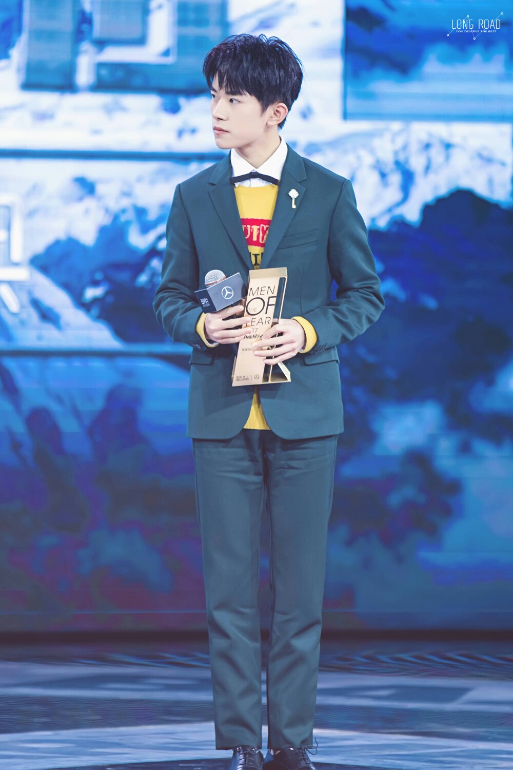 易烊千玺 #tfboys 芭莎男士 巅峰人物盛典 高清 帅气