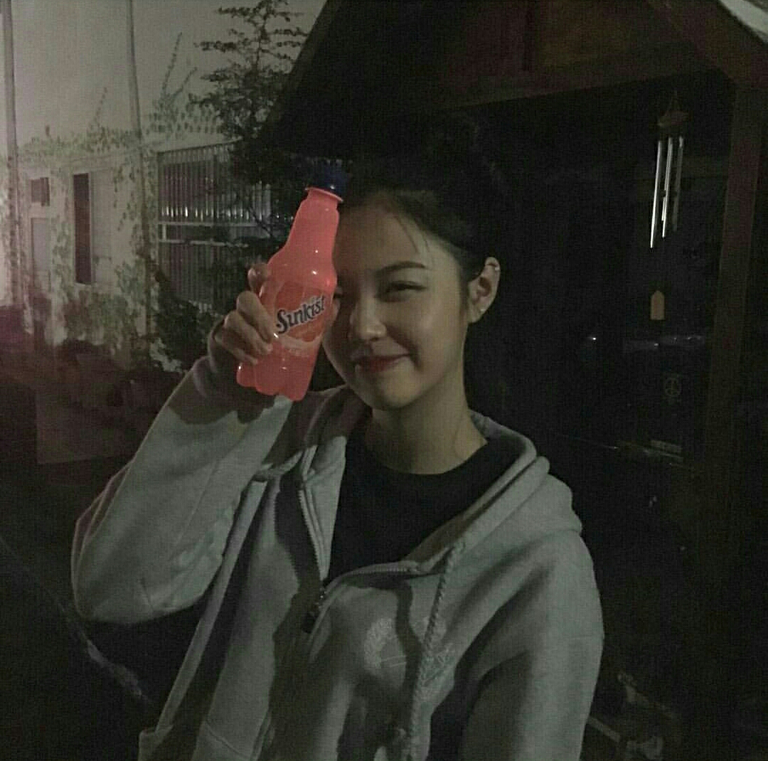 ins自截女生个性小清新头像