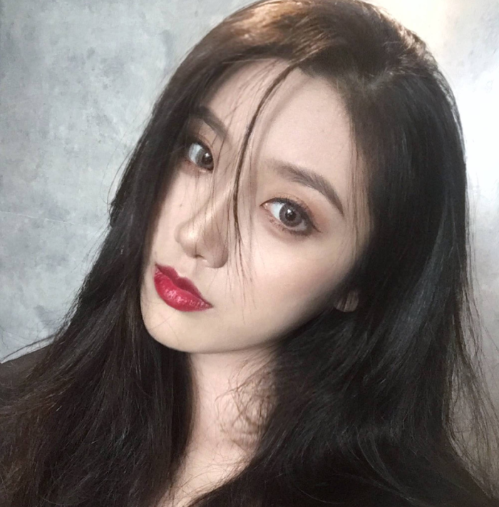 自截女头 女头 女头像 图源微博 ins