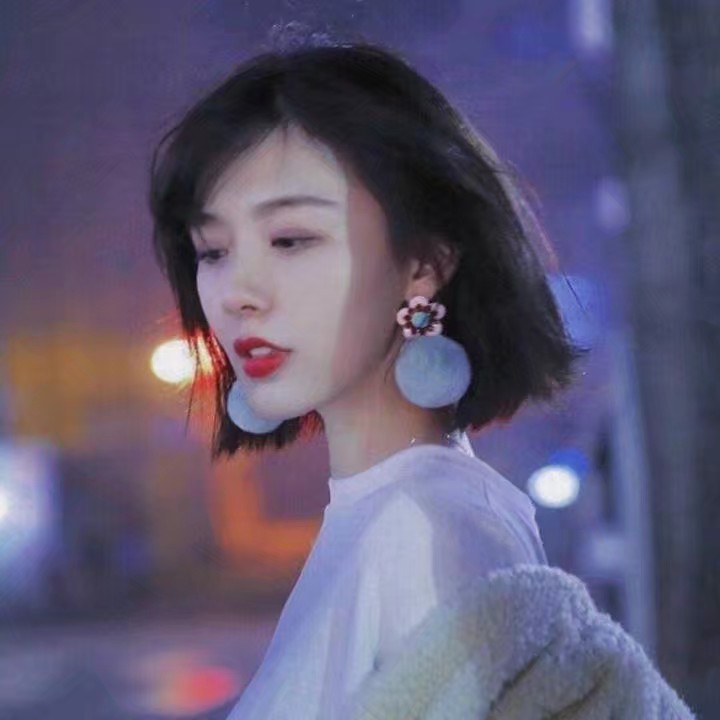 短发女生头像