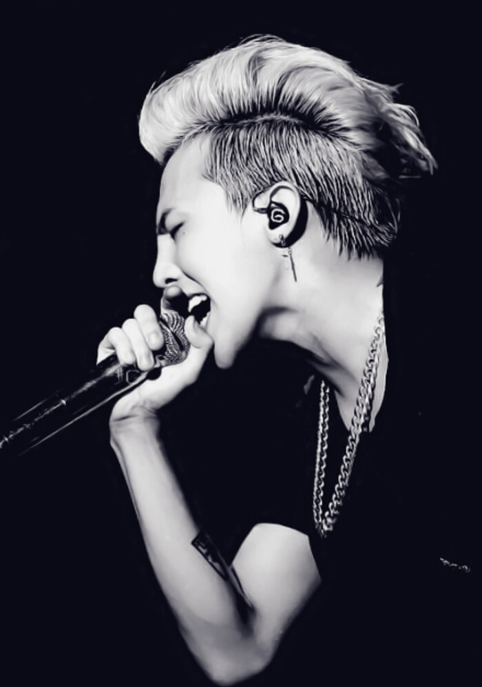 g-dragon(权志龙,),1988年8月18日出生于韩国首尔,韩国男歌手,男子