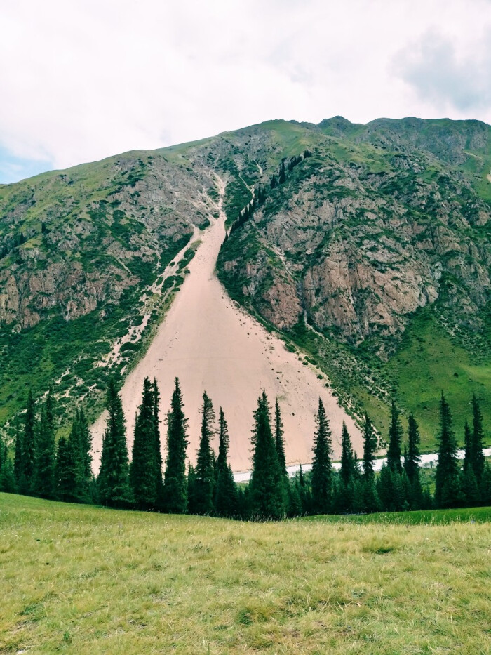 风景 壁纸 手机壁纸 新疆 风景 北疆 好看 山水云 蓝天