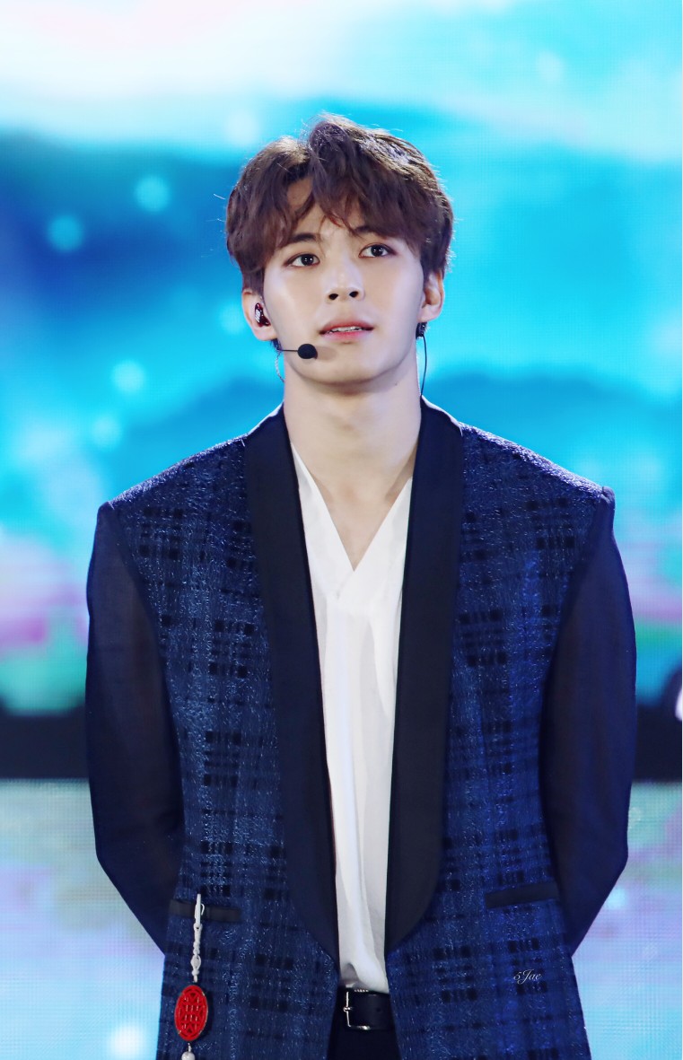 vixx 李弘彬