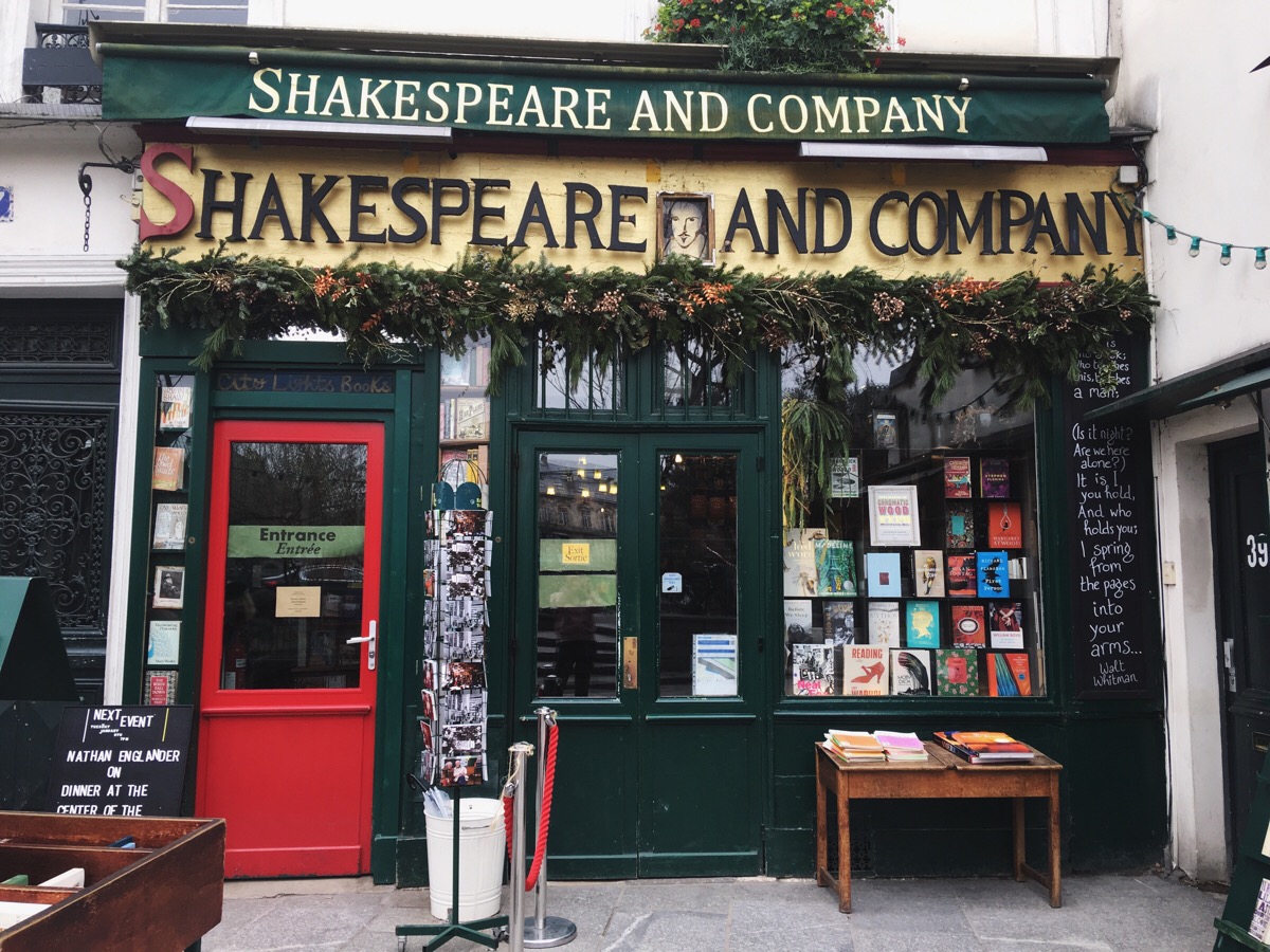 shakespeare and company 莎士比亚书店