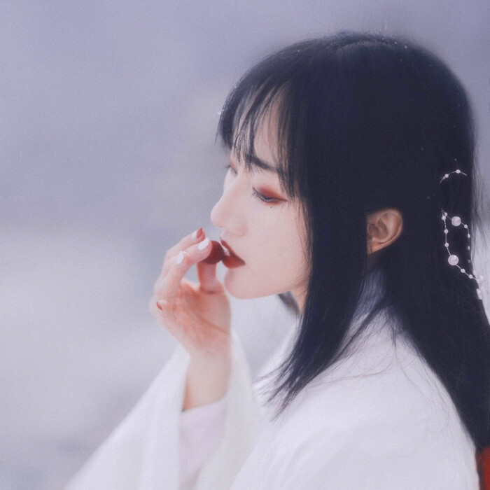 微风轻轻起我好喜欢你#古风头像#原截:鬼境