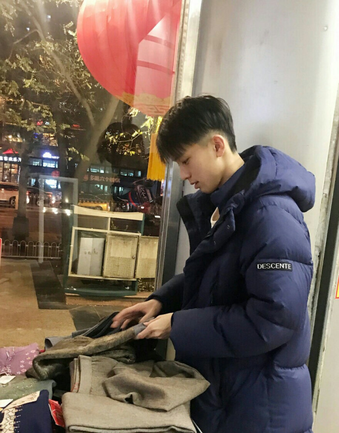 玩网男头,个性,酷,明星,校草,网红,模特,帅哥,霸气,高冷,邪魅,禁欲