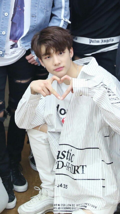 stray kids 黄铉辰(hwang hyun jin)