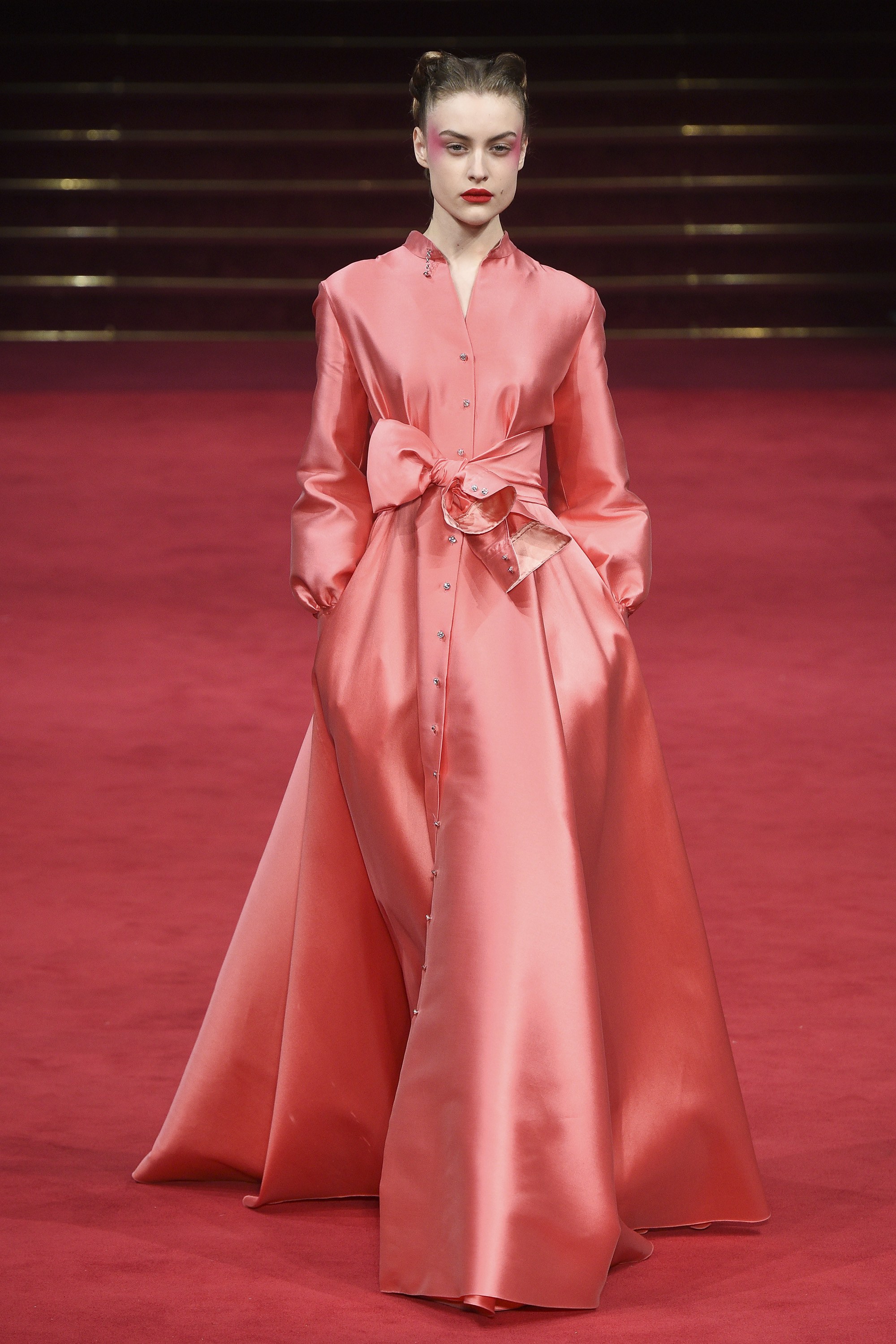 alexis mabille(艾历克西斯·马毕)2018春夏巴黎高定时装秀