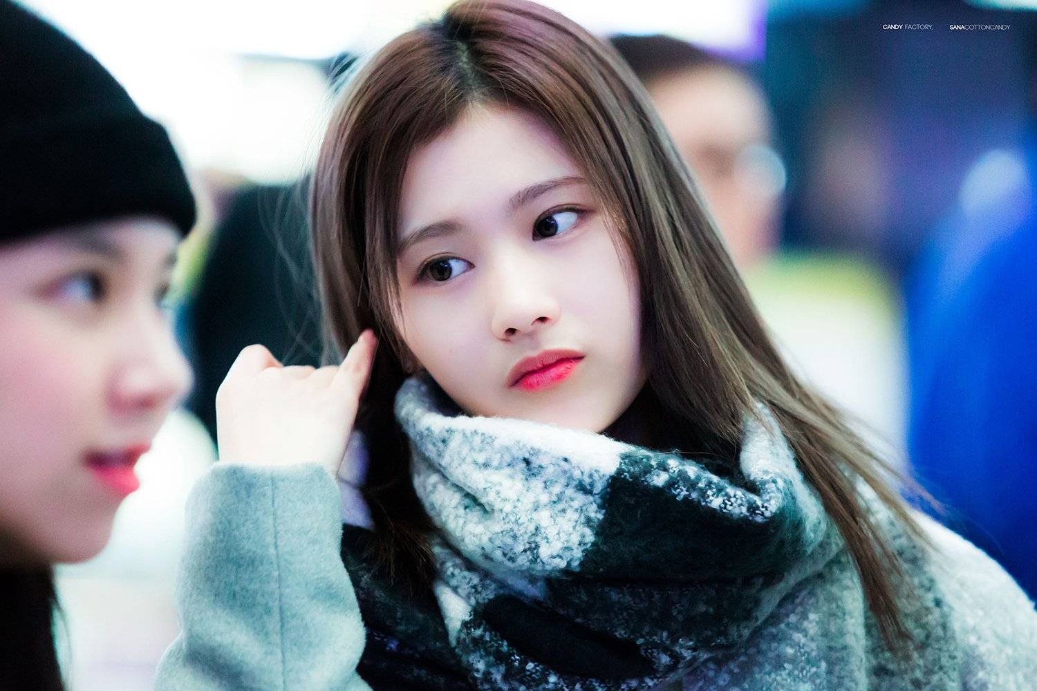 凑崎纱夏 sana