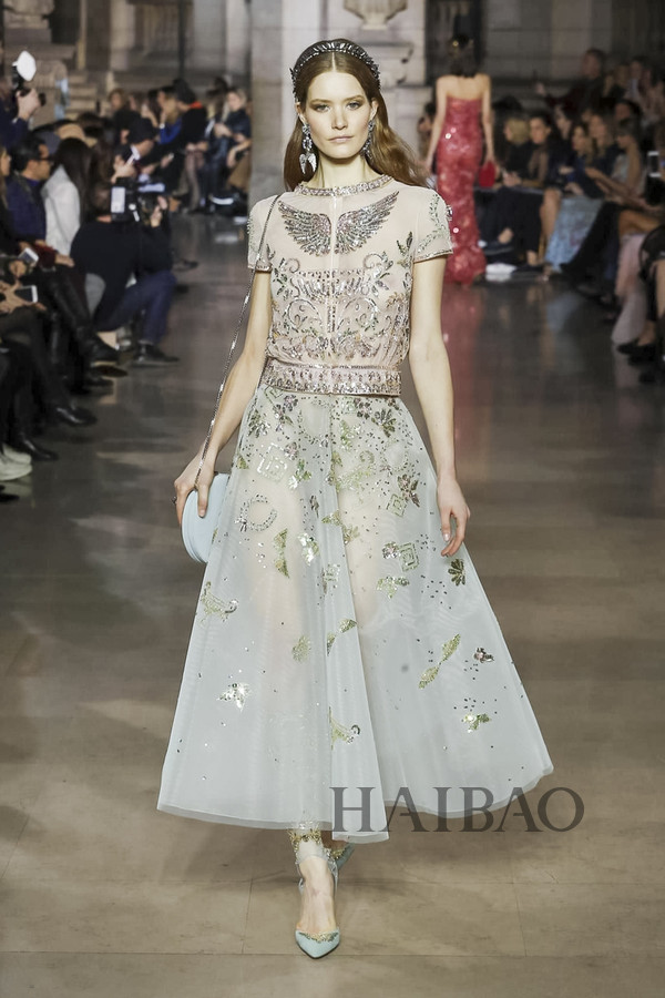 2018春夏高级定制时装周:乔治斯·荷拜卡 (georges hobeika) 高定秀