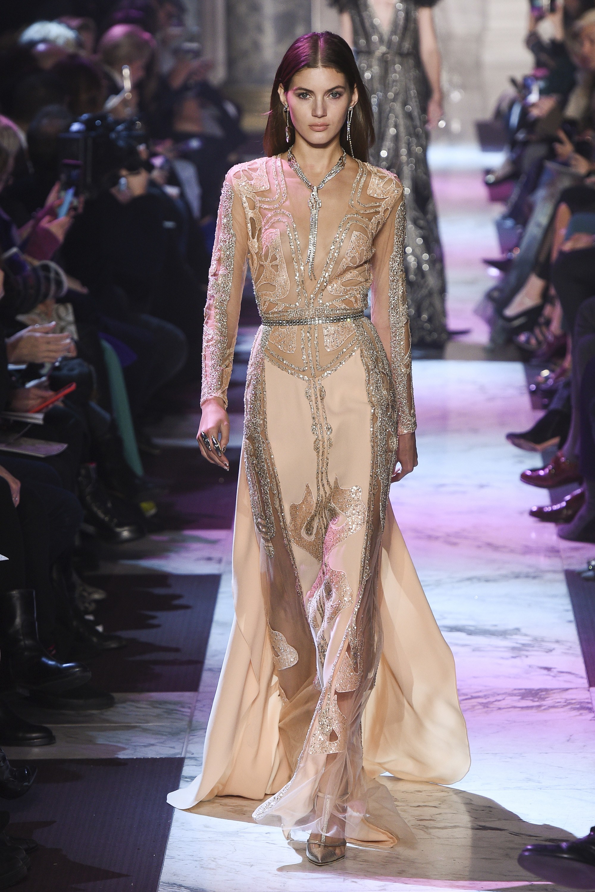 elie saab(艾莉·萨博)2018春夏巴黎高级定制时装秀