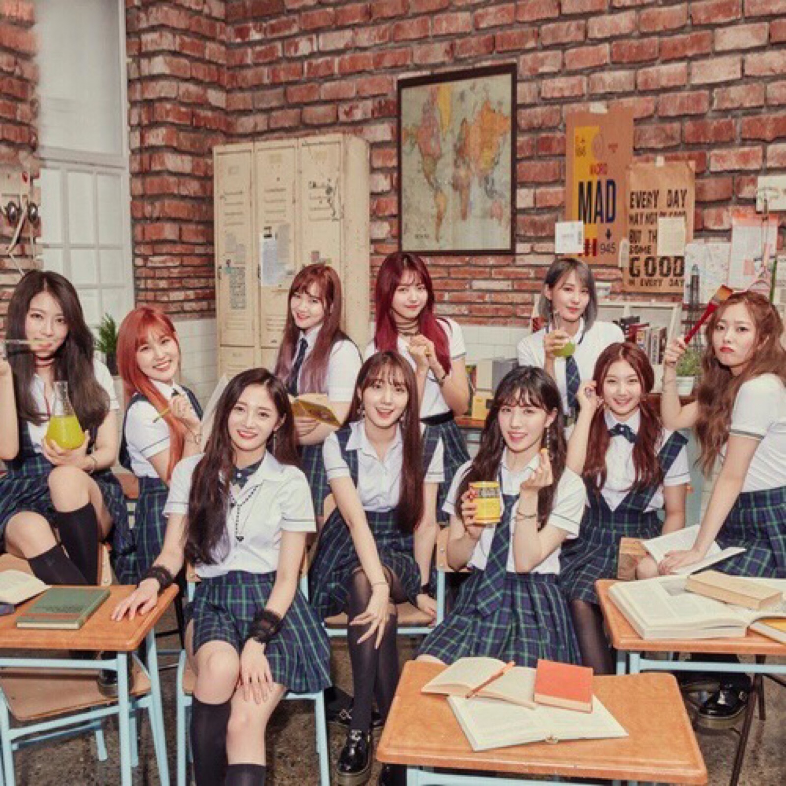 pristin (pristin),是韩国pledis entertainment旗下推出的女子组合.