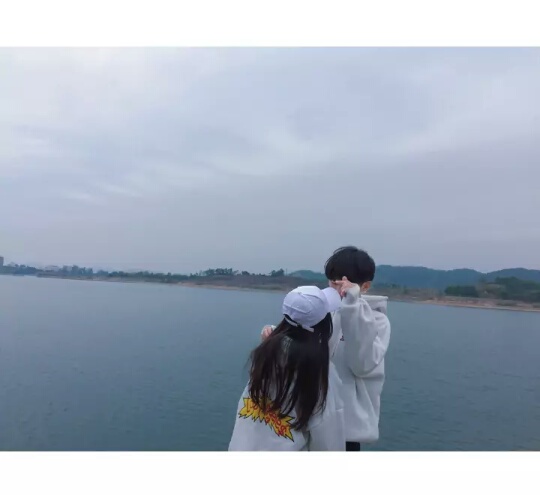 真人情侣头像