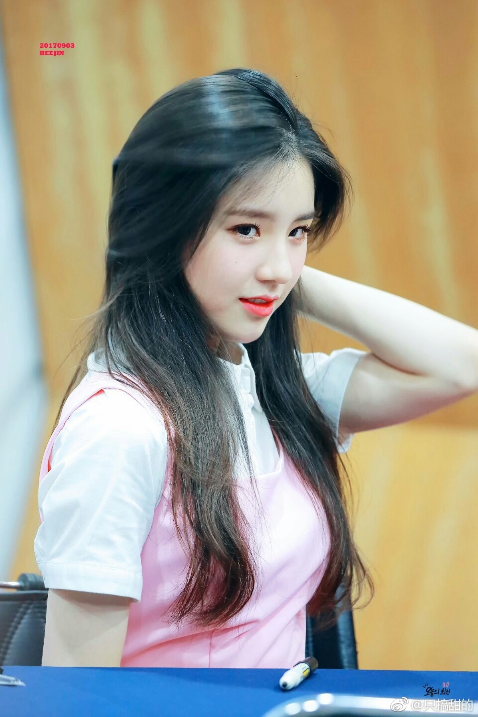 田姬振#heejin#本月少女