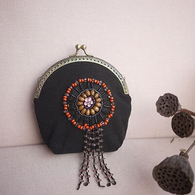 绿萝原创自制民族风手工珠珠零钱包包定制特色