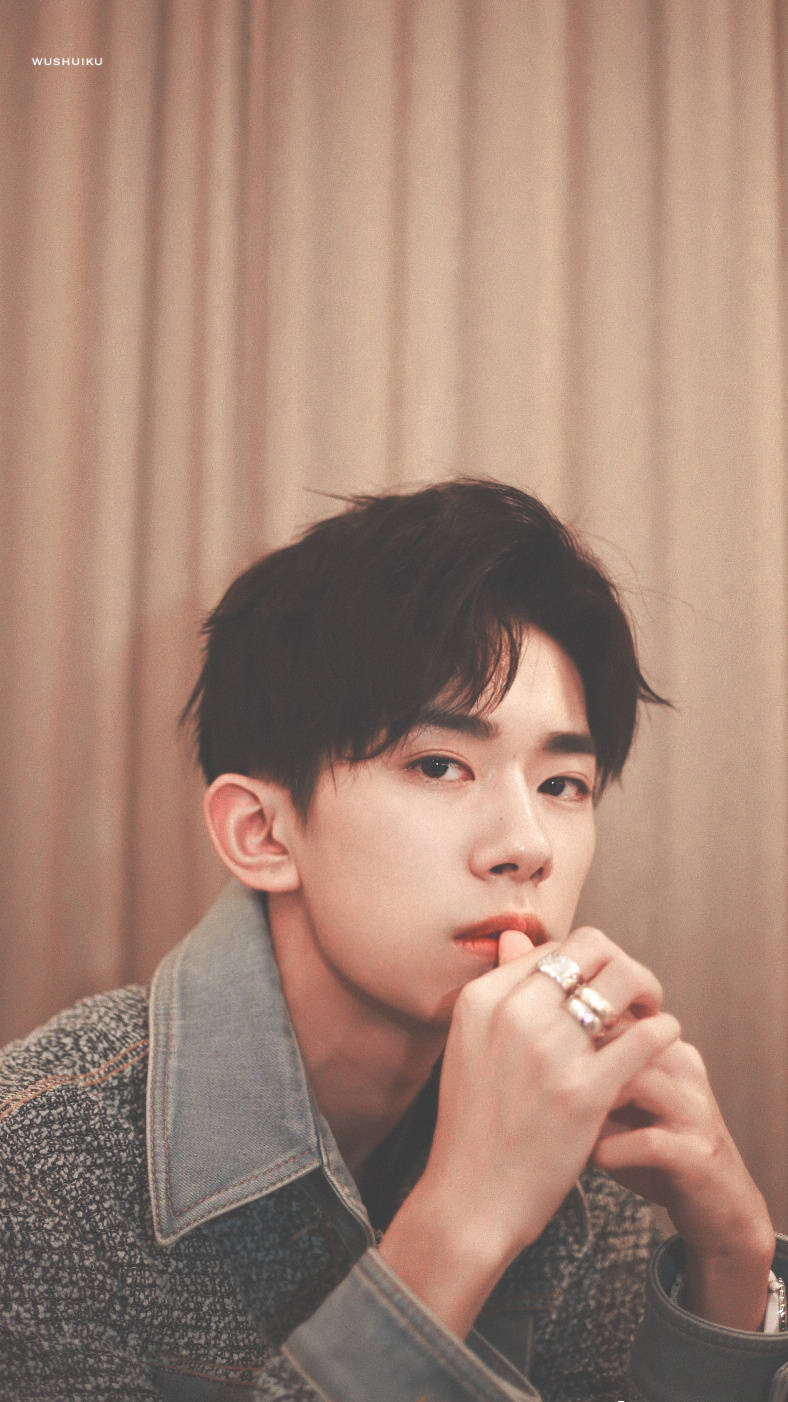tfboys 易烊千玺 cr微博 具体见水印 侵权删