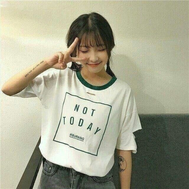 真人女生头像 可爱 剪刀手