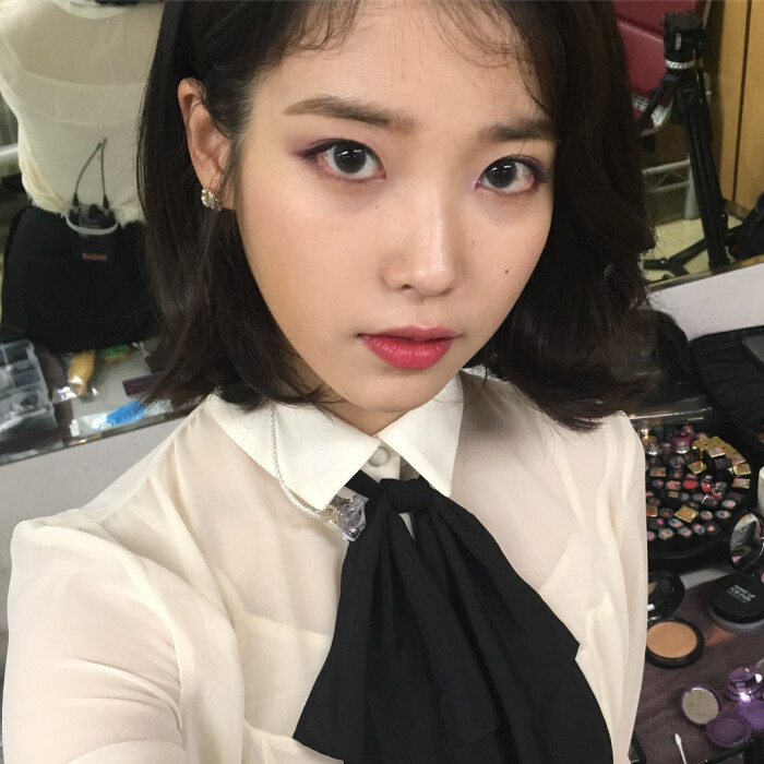 韩国女爱豆头像 李知恩iu
