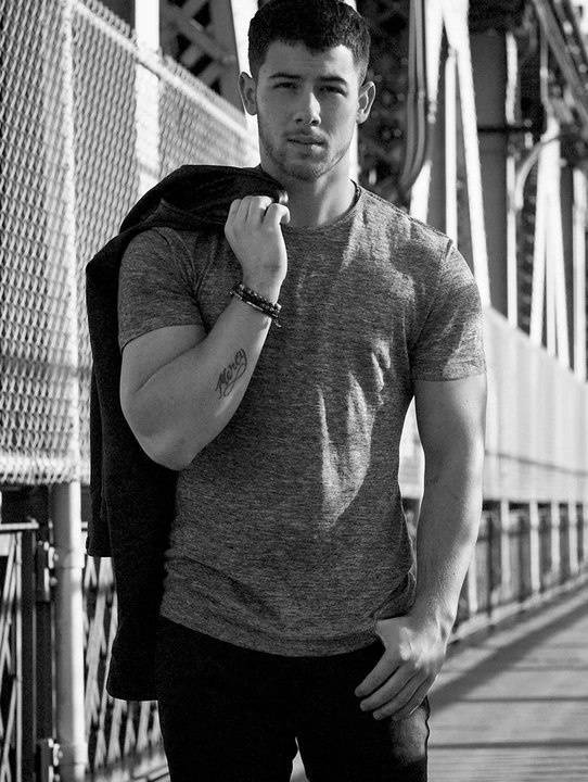 nick jonas