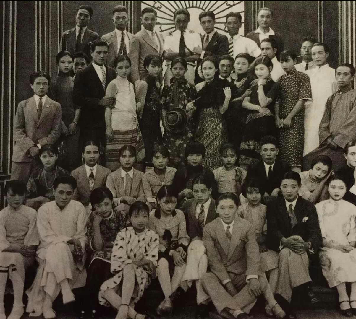 这是张1928年原始照.