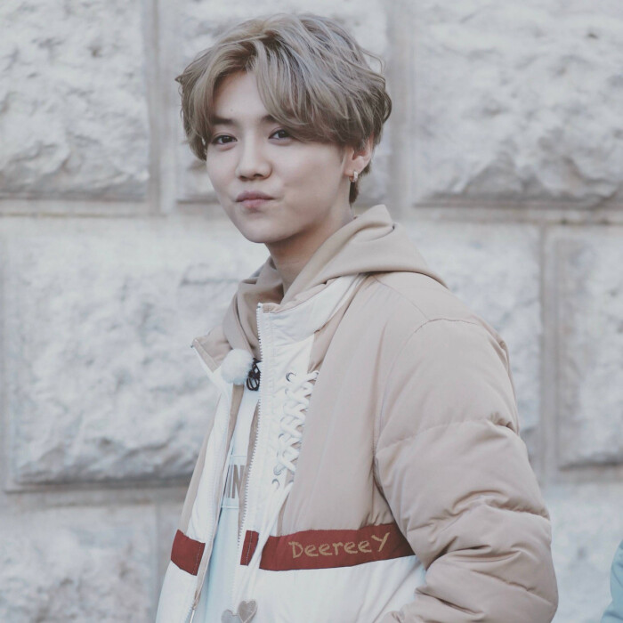 鹿晗# 跑男维也纳录制.