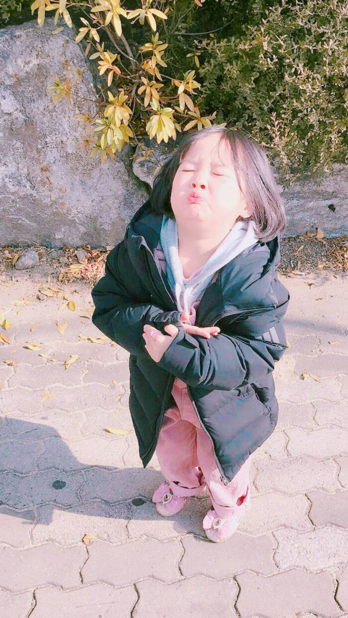 萌娃壁纸权律二