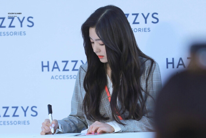 【裴珠泫irene】180316 hazzys accessories签名会