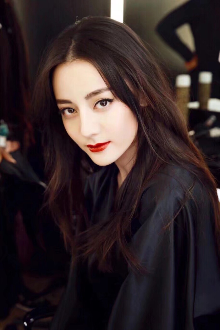 热巴壁纸