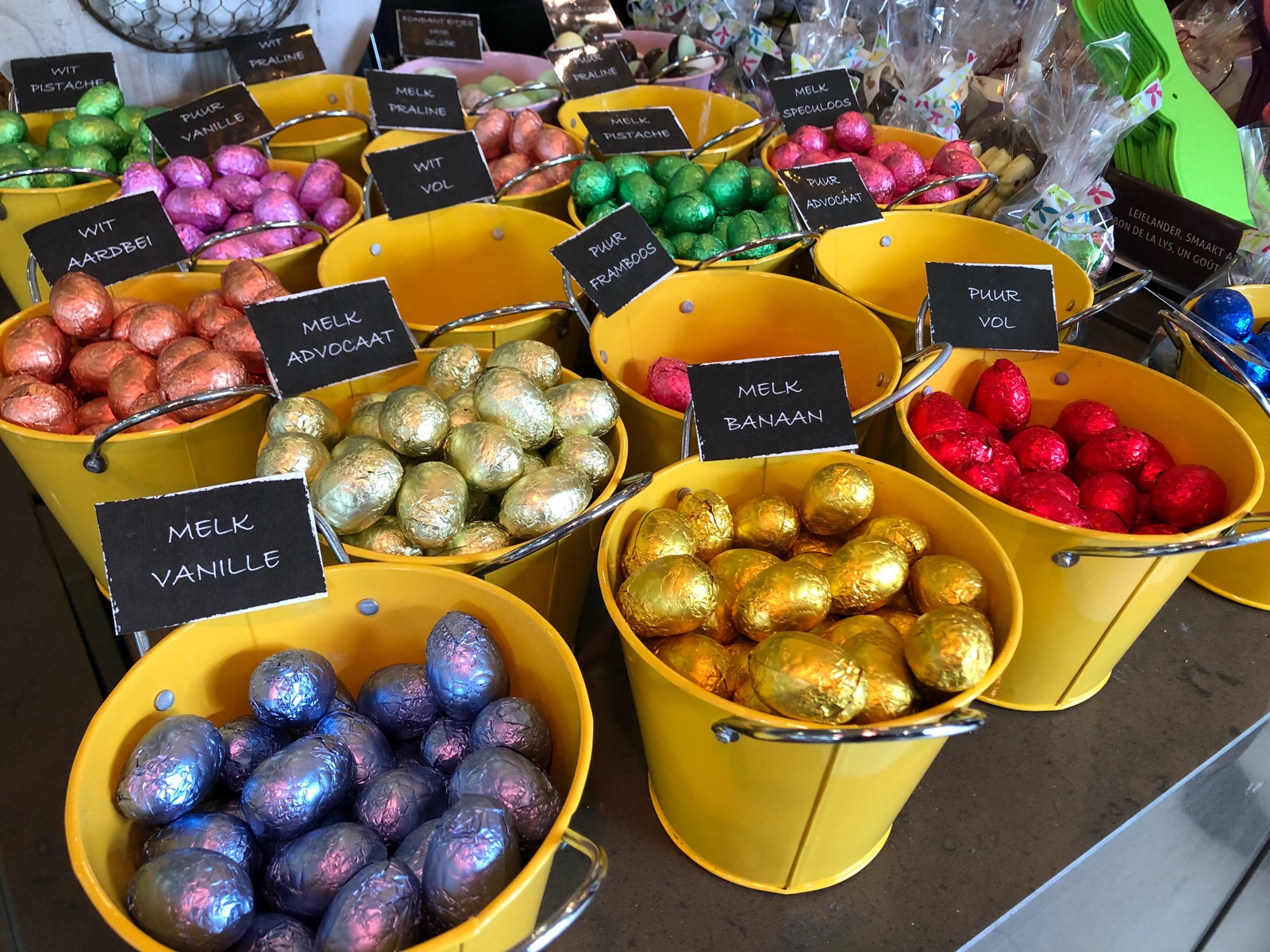 到比利时一定要吃巧克力,一年一季的复活节又来了,你吃蛋了吗