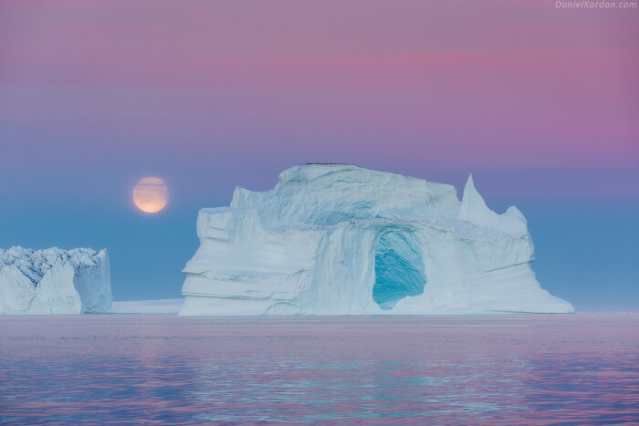 iceberg by daniel kordan