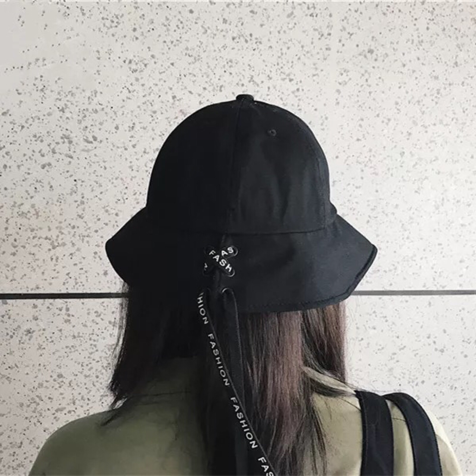 渔夫帽保暖尽显少女本色.超多好看的女生都可以拿来做头像.