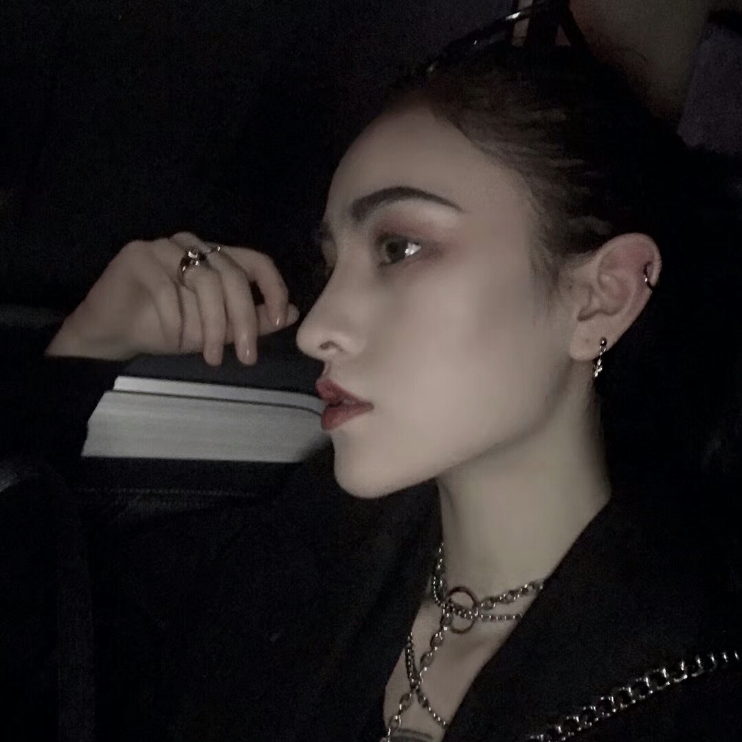 复古御姐女生头像