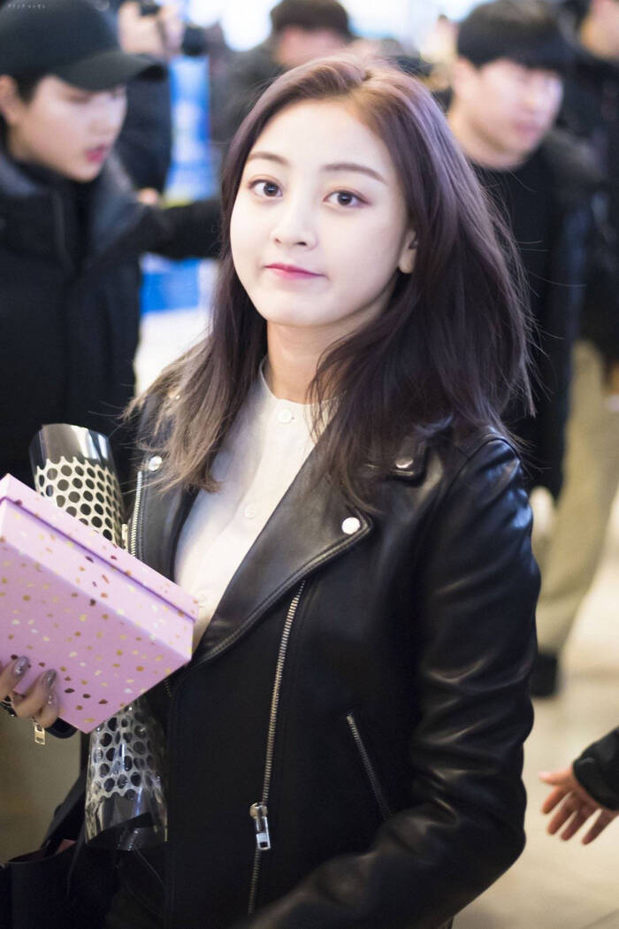 朴志效 jihyo twice成员