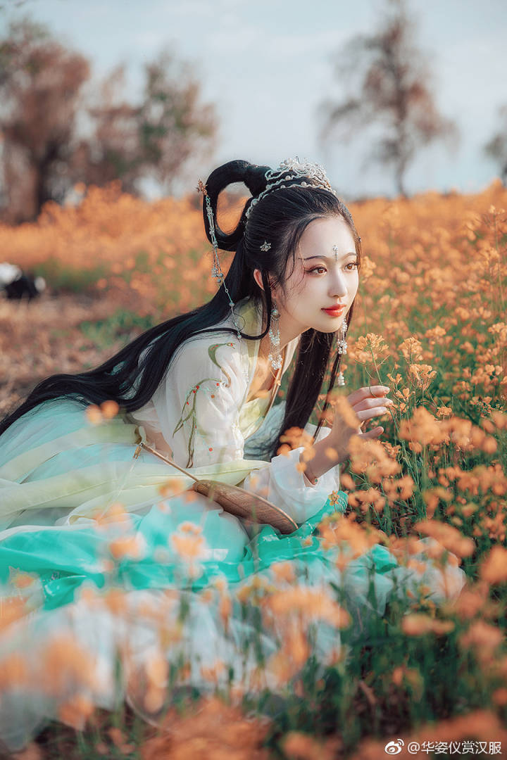 古风女 真人 壁纸 图片