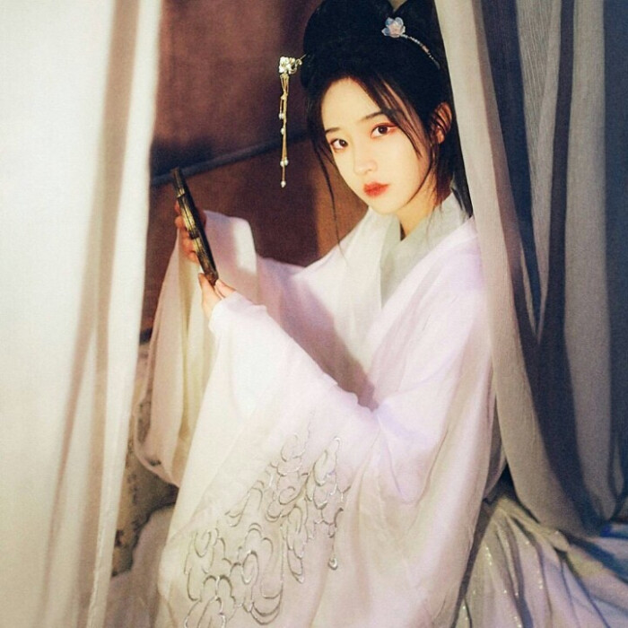 古风有诗意的女生头像
