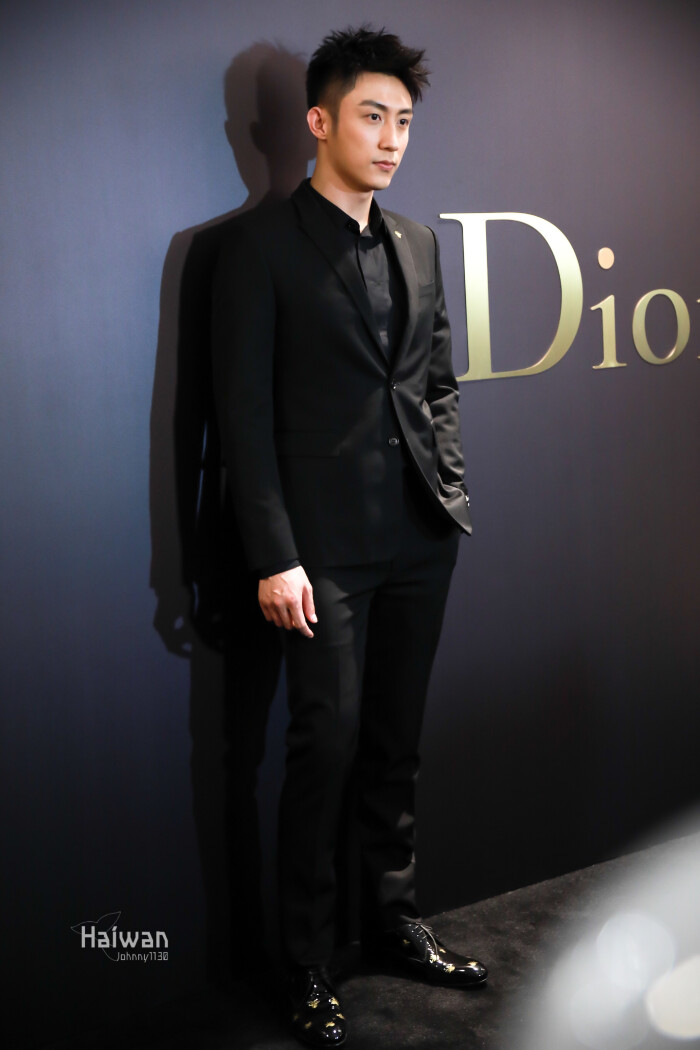 20180412-dior迪奥中国区香氛世家大使黄景瑜身穿dior·homme2018秋季