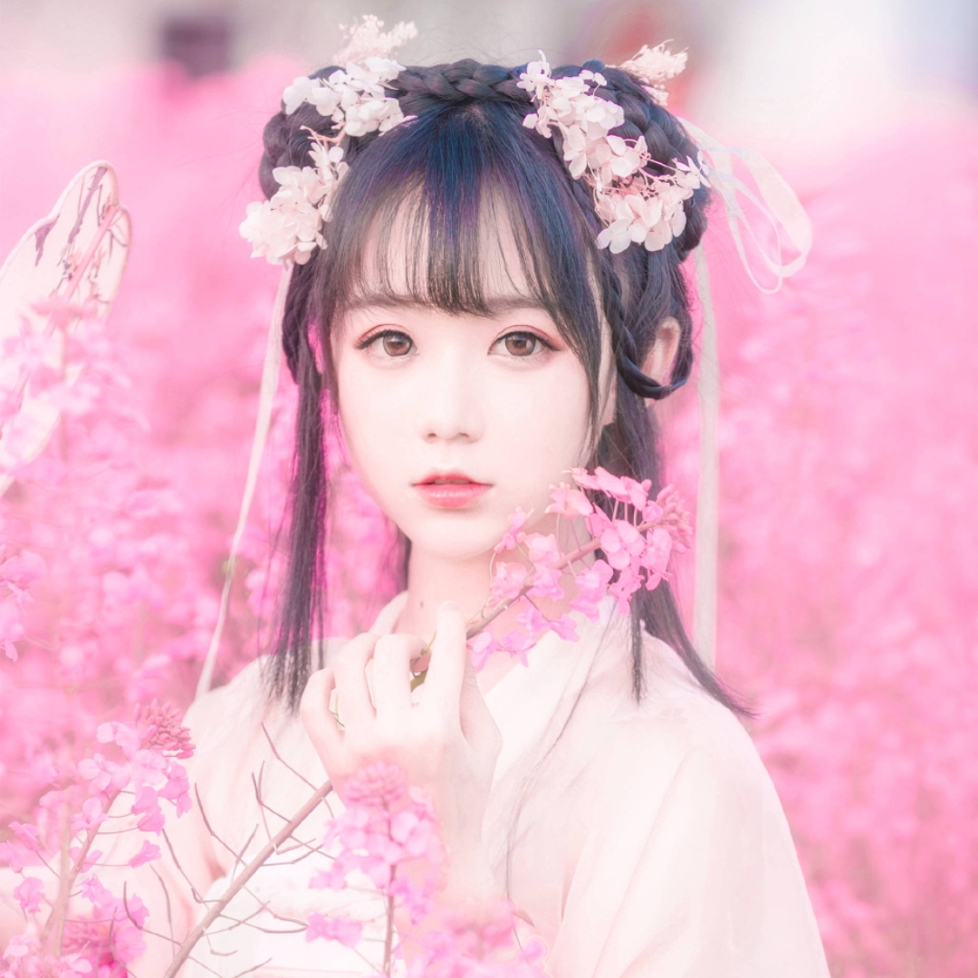 by:世中仙儿 泛轻舟女生头像〔古风〕〔气质〕