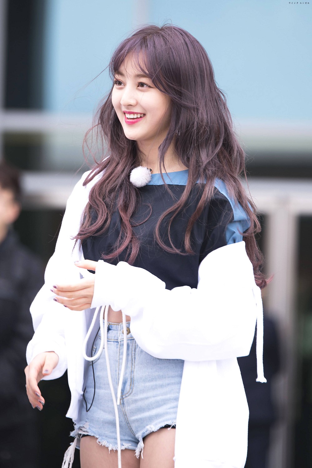 朴志效 jihyo