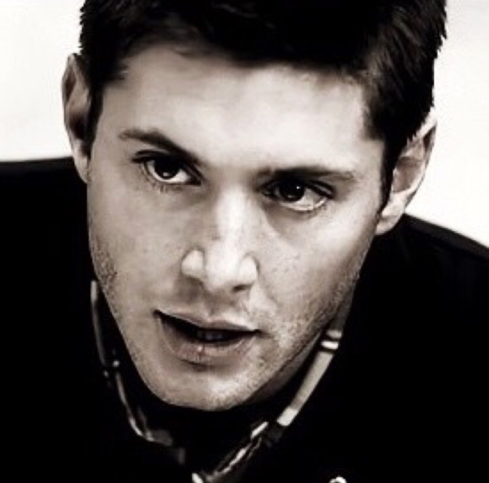 jensen ackles dean winchester spn 邪恶力量 头像 转自名人朋友圈