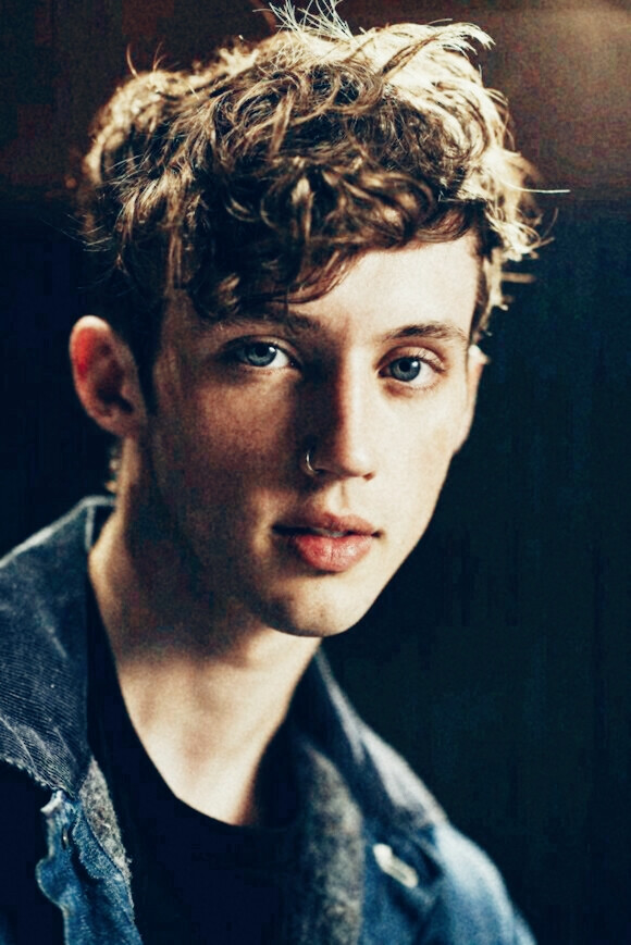 特洛耶·希文troye sivan(戳爷)