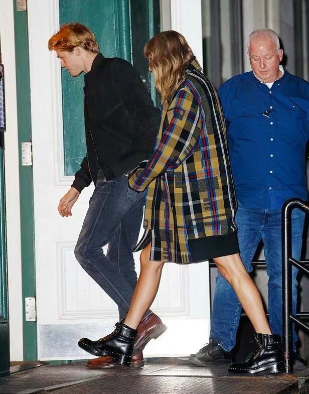 霉霉taylor swift & joe alwyn