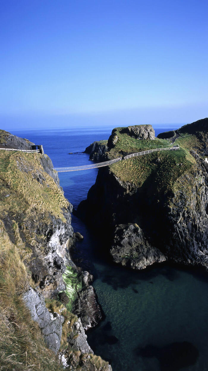 北爱尔兰——卡里克索桥—华为杂志锁屏北爱尔兰最惊险的景观之一,站