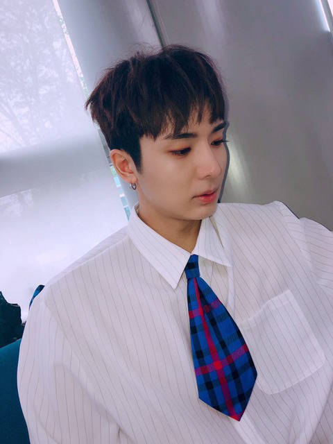 pentagon 安达佑人(yuto)