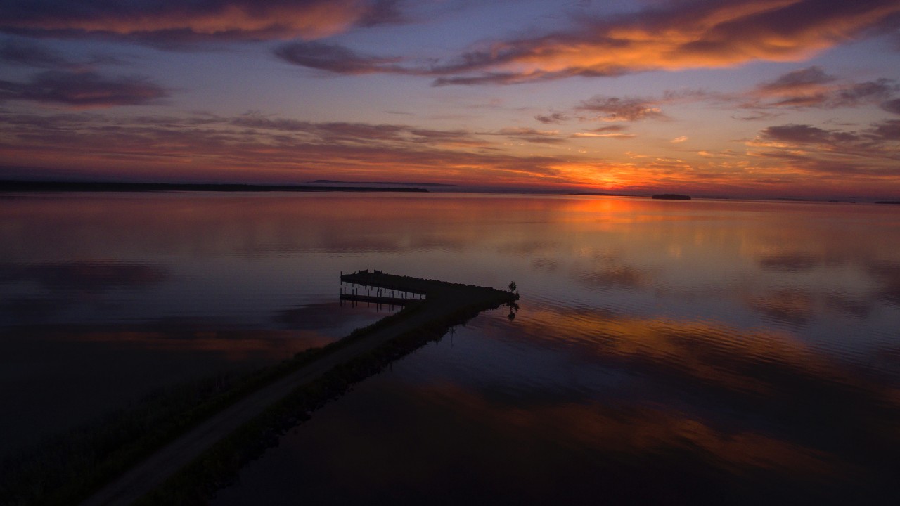 唯美的夕阳落日风景图片高清宽屏壁纸.