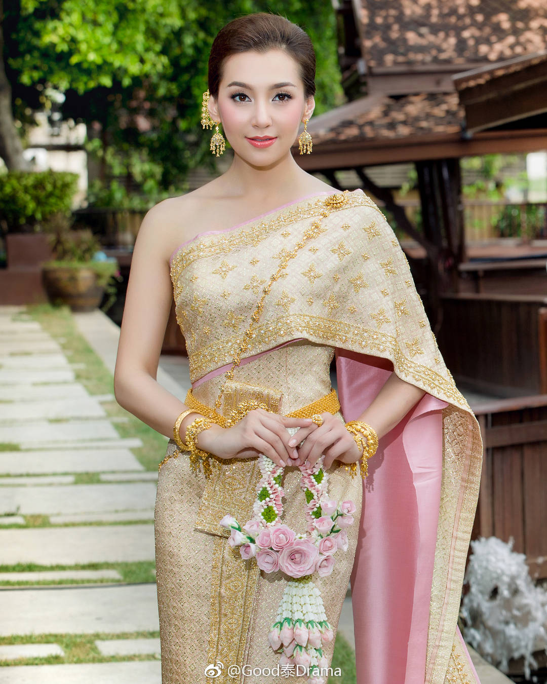 泰国传统服饰设计