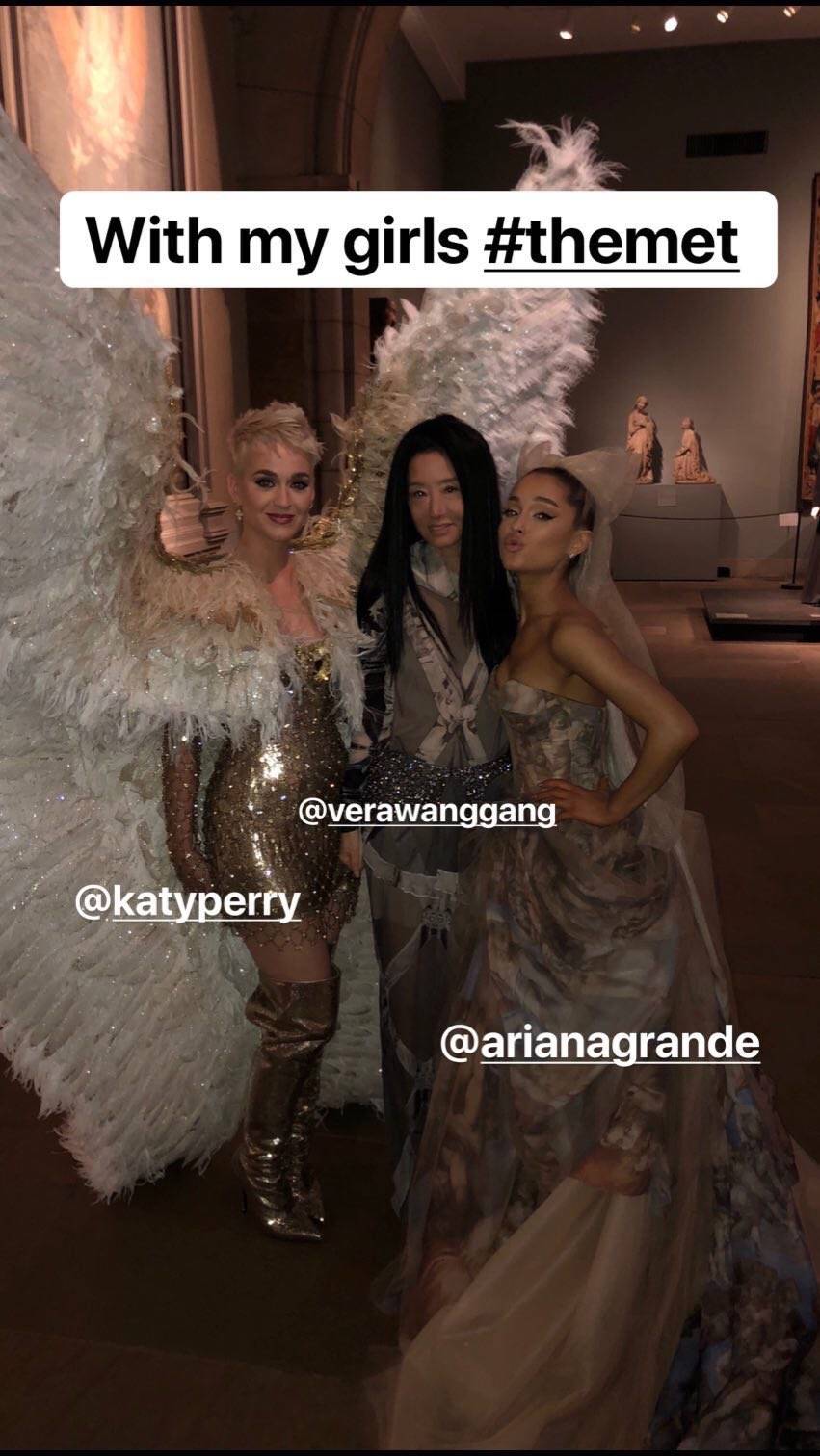 a妹ariana grande在met gala后台合照#arianagrande