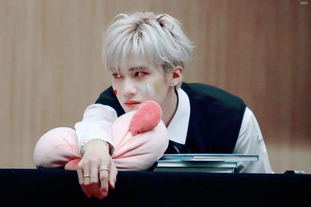 pentagon 闫桉(yanan)