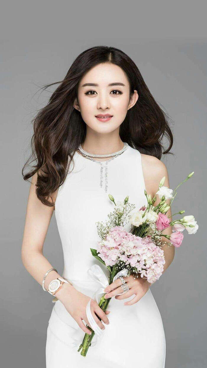 赵丽颖,1987年10月16日出生于河北省廊坊市,中国内地影视女演员.